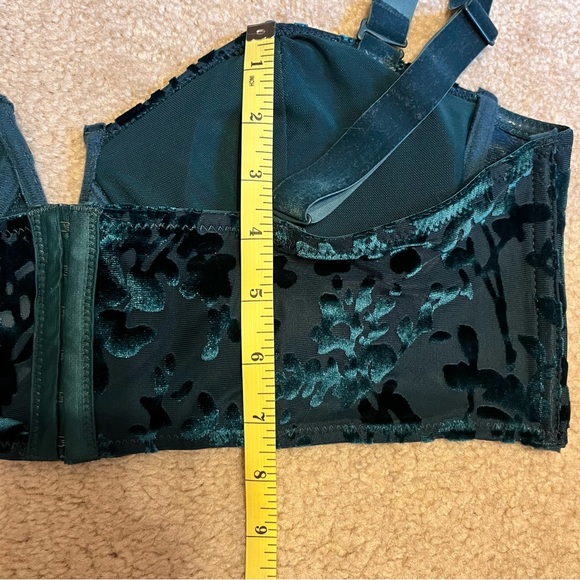 Dynamite Velvet Wired Bralette - Picture 7 of 13